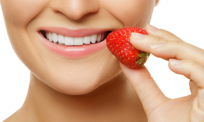 Smiling patient at Horizon Dental Designs after seasonal checkup in Plant City FL